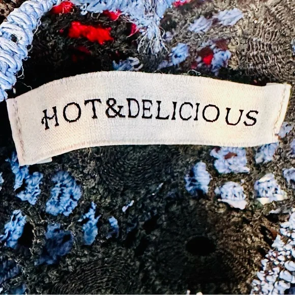 HOT & DELICIOUS KNITTED CROP TOP - Picture 15 of 16